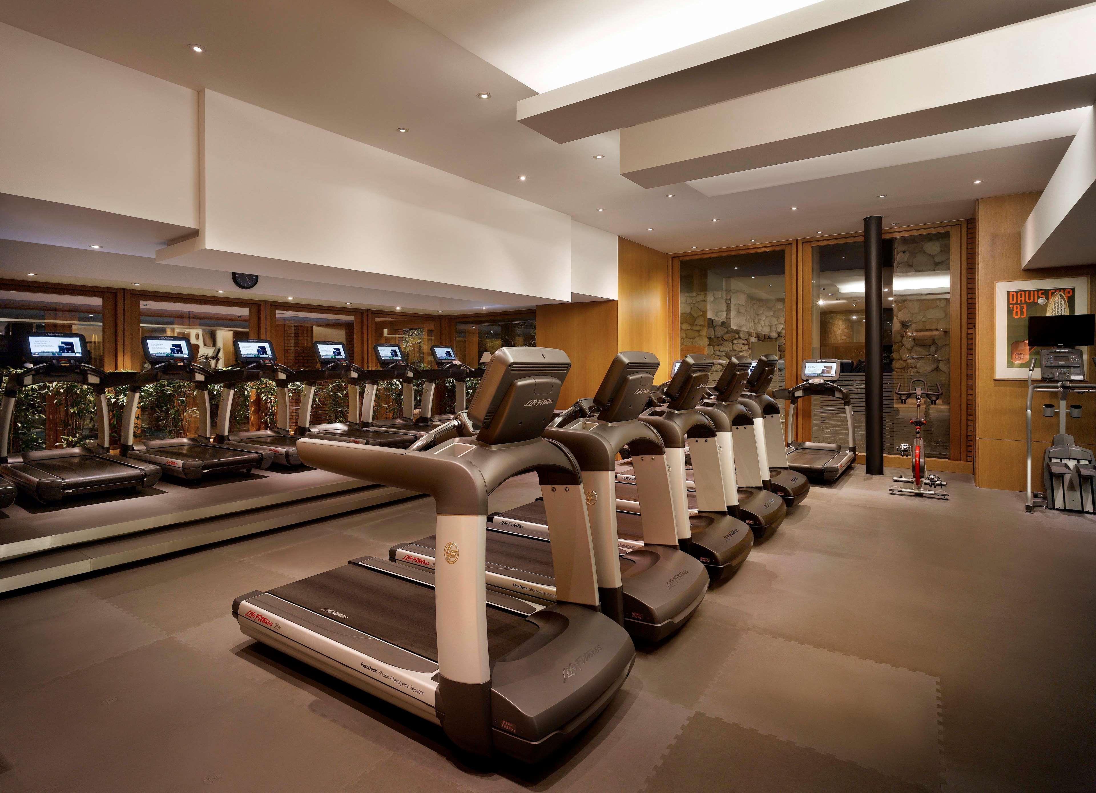 Grand Hyatt Seoul Ξενοδοχείο Εξωτερικό φωτογραφία The gym at The Landmark, Hong Kong