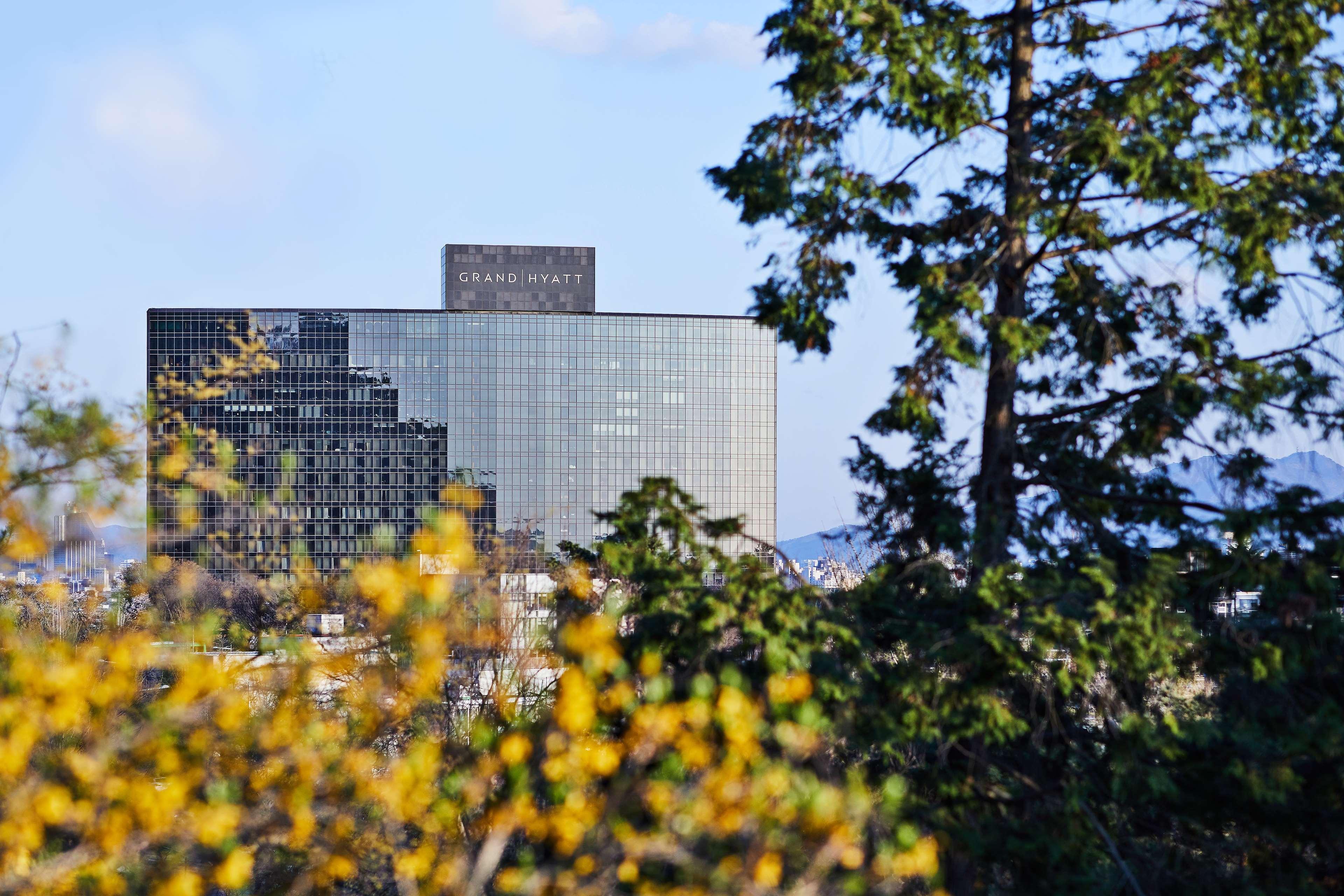 Grand Hyatt Seoul Ξενοδοχείο Εξωτερικό φωτογραφία The building of the University of Freiburg's central library