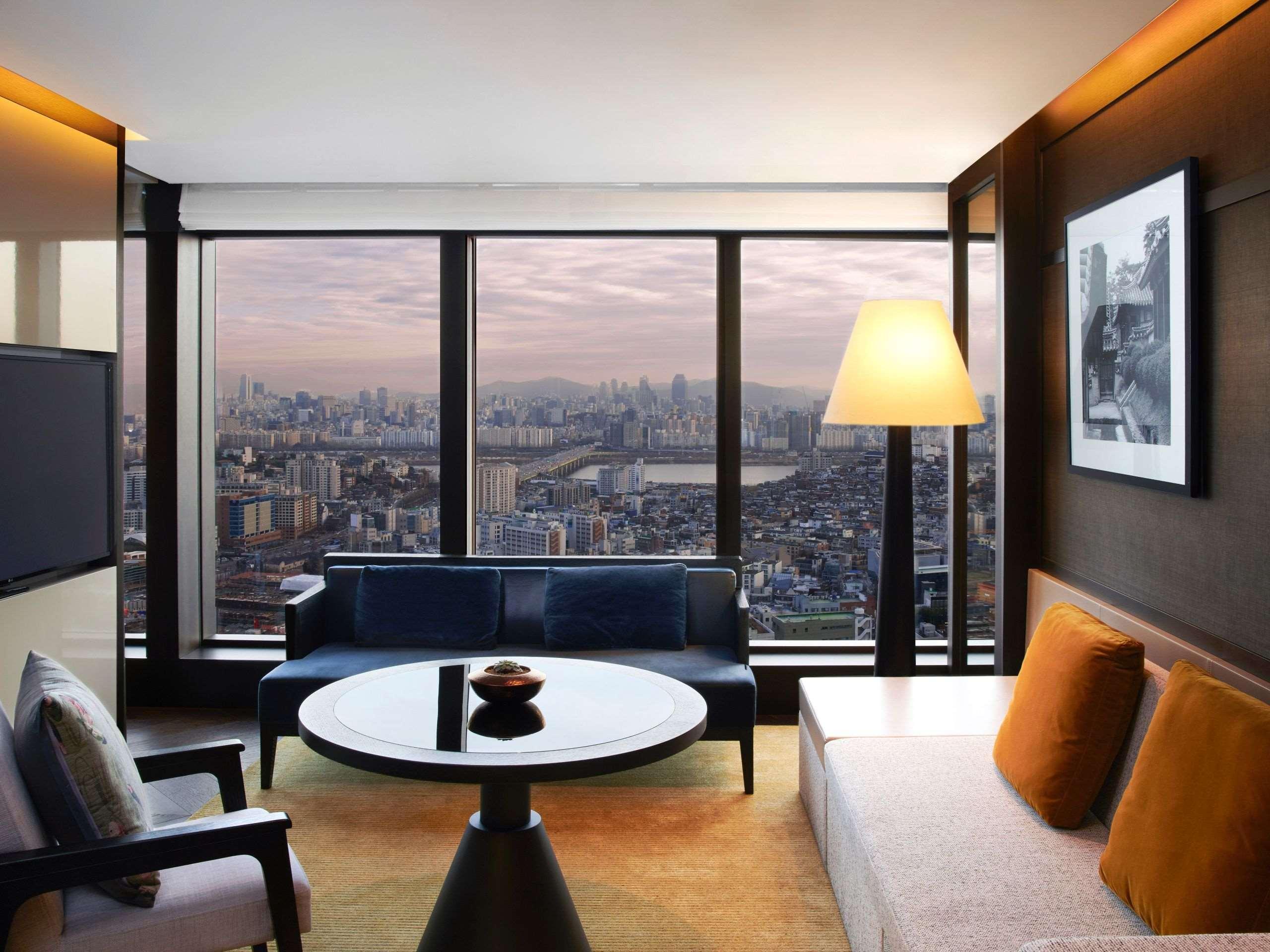 Grand Hyatt Seoul Ξενοδοχείο Εξωτερικό φωτογραφία A suite at the hotel