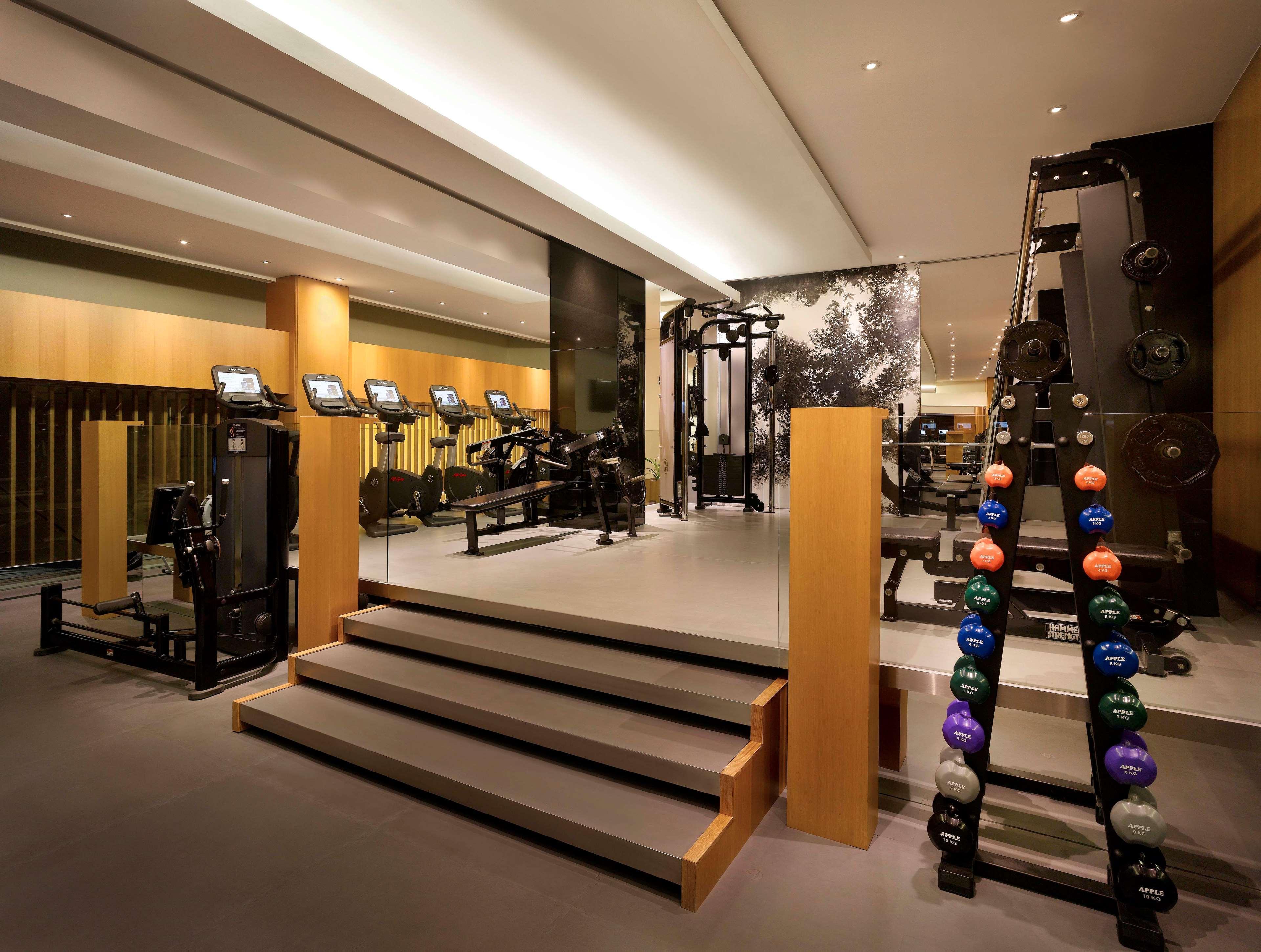 Grand Hyatt Seoul Ξενοδοχείο Εξωτερικό φωτογραφία The gym at The Dorchester